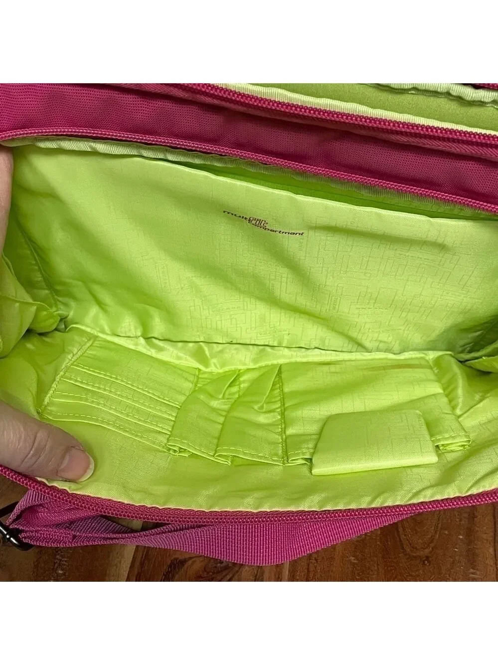 Tucano Hot Pink Laptop Case 14 Inch